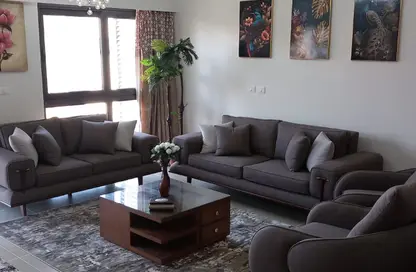 شقة - 3 غرف نوم - 2 حمامات للايجار في مدينتي - القاهرة