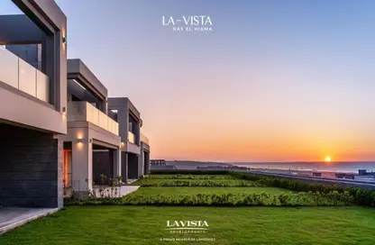 Chalet - 2 Bedrooms - 2 Bathrooms for sale in La vista Ras El Hikma - Ras Al Hekma - North Coast
