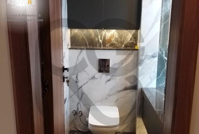 8222054 - Property Image 2