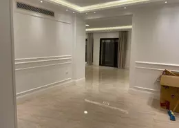 شقة - 3 غرف نوم - 3 حمامات للايجار في ذا كورت ياردز - كمبوندات الشيخ زايد - الشيخ زايد - الجيزة
