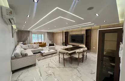 شقة - 3 غرف نوم - 4 حمامات للايجار في شارع كمال ابراهيم خليل - المهندسين - الجيزة