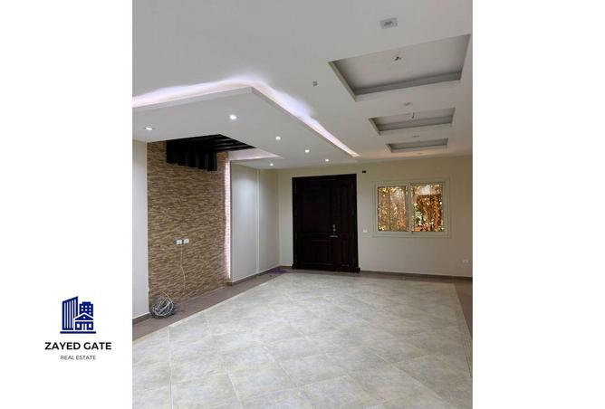 8168348 - Property Image 2