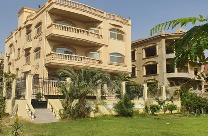Apartment - 4 Bedrooms - 3 Bathrooms for sale in West Somid Road - West Somid - 6 October City - Giza