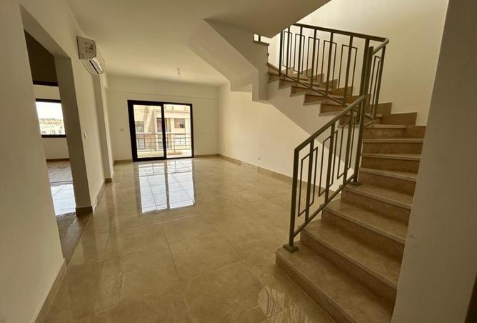 Penthouse - 2 Bedrooms - 3 Bathrooms for rent in Moon Residences - Fifth Square - The 5th Settlement - New Cairo City - Cairo