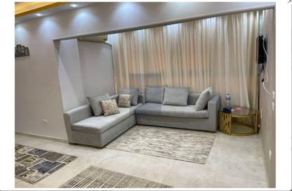 Apartment - 2 Bedrooms - 1 Bathroom for rent in Al Mokattam St. - Al Abageyah - El Khalifa - Cairo