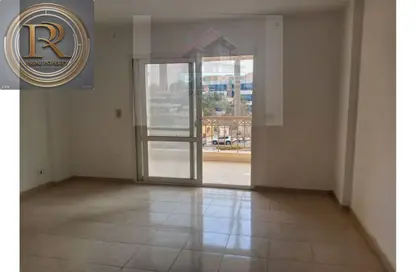 Apartment - 3 Bedrooms - 3 Bathrooms for rent in Madinaty - Cairo