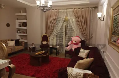 Apartment - 3 Bedrooms - 1 Bathroom for sale in 4th Neighborhood - 5th Area - Shorouk City - Cairo