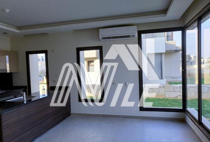 8070631 - Property Image 3