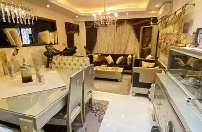 Apartment - 3 Bedrooms - 2 Bathrooms for sale in Al Rehab - New Cairo City - Cairo