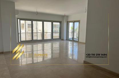 Apartment - 3 Bedrooms - 3 Bathrooms for rent in The Fourteen Golf Residences - Uptown Cairo - Mokattam - Cairo