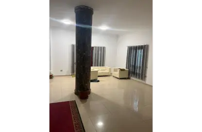 شقة - 3 غرف نوم - 3 حمامات للايجار في البنفسج 8 - البنفسج - مدينة القاهرة الجديدة - القاهرة