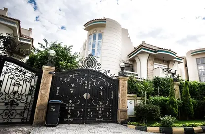 فيلا - 5 غرف نوم - 5 حمامات للبيع في جولدن هايتس - المستثمرين الشمالية - مدينة القاهرة الجديدة - القاهرة