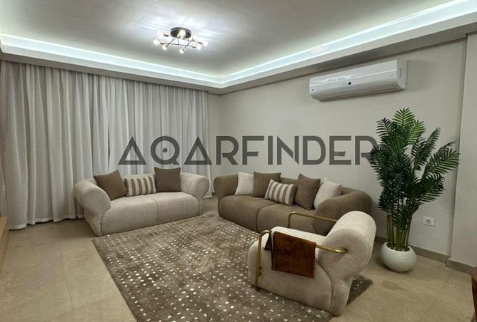 8422401 - Property Image 2