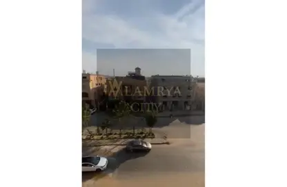 Apartment - 3 Bedrooms - 3 Bathrooms for sale in Area B - Ganoob El Acadimia - New Cairo City - Cairo