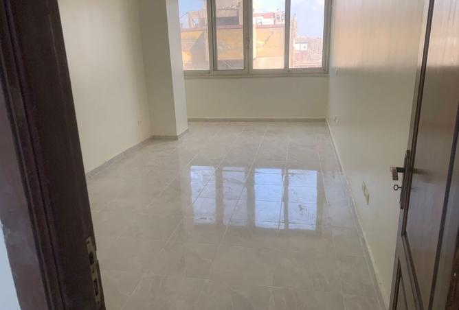 8301123 - Property Image 2