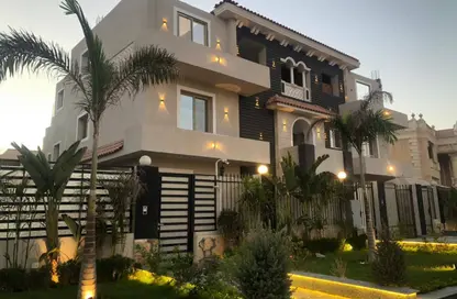 Twin House - 4 Bedrooms - 5 Bathrooms for sale in Upville - Cairo Alexandria Desert Road - 6 October City - Giza