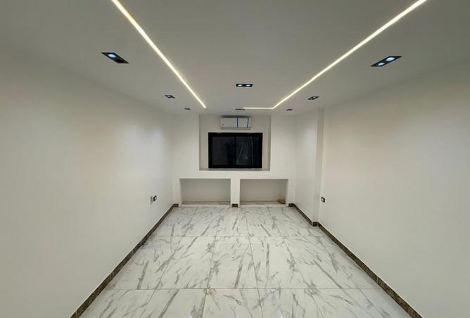 8353984 - Property Image 3