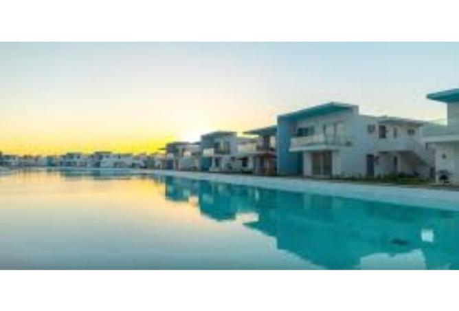 8358304 - Property Image 2