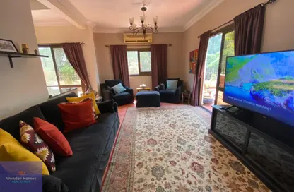 Roof - 2 Bedrooms - 1 Bathroom for rent in Sarayat Al Maadi - Hay El Maadi - Cairo