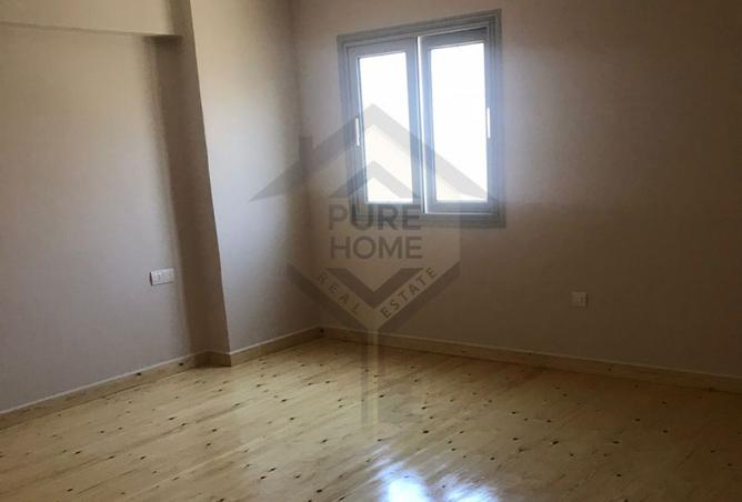 8183692 - Property Image 2