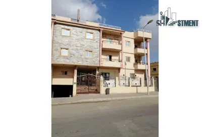 Apartment - 3 Bedrooms - 2 Bathrooms for sale in 4th District West - Shorouk City - Cairo
