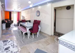Apartment - 3 Bedrooms - 2 Bathrooms for sale in Abdel Moneim Al Dalel St. - Tharwat - Hay Sharq - Alexandria