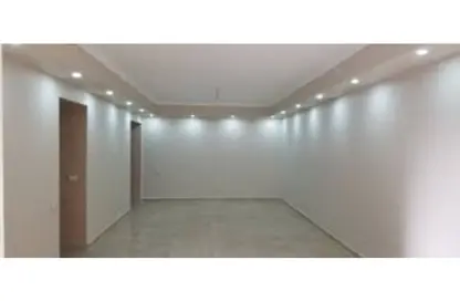 Apartment - 2 Bedrooms - 1 Bathroom for sale in Al Mansoura - Al Daqahlya