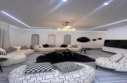 فيلا - 5 غرف نوم - 5 حمامات للايجار في جدار - كمبوندات 6 أكتوبر - مدينة 6 أكتوبر - الجيزة