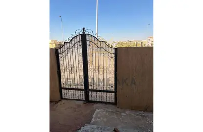 Apartment - 3 Bedrooms - 3 Bathrooms for sale in Al Bostan St. - 9th District - Sheikh Zayed City - Giza