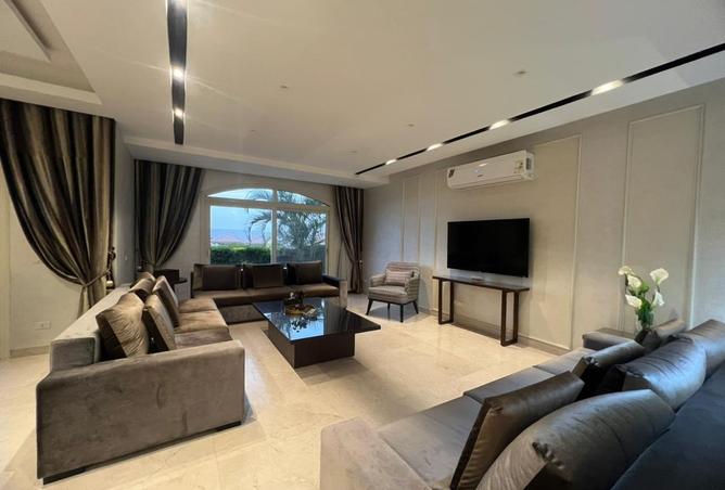 8152912 - Property Image 3