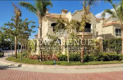 Townhouse - 3 Bedrooms - 5 Bathrooms for sale in Al Patio 5 East - El Patio - El Shorouk Compounds - Shorouk City - Cairo