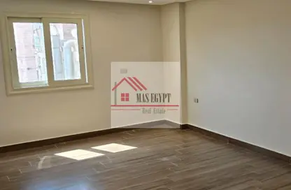 Apartment - 2 Bedrooms - 1 Bathroom for sale in Mosadak St. - Dokki - Giza