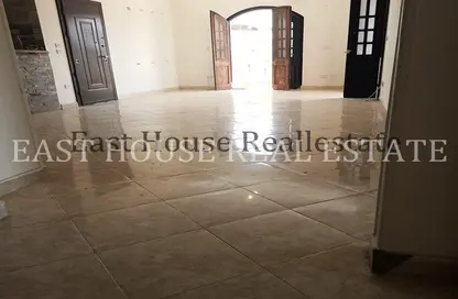 Apartment - 3 Bedrooms for rent in Ganoob El Acadimia - New Cairo City - Cairo