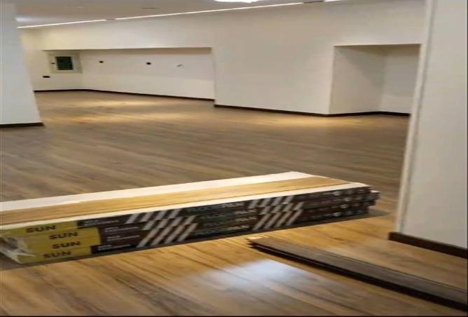 8300606 - Property Image 2