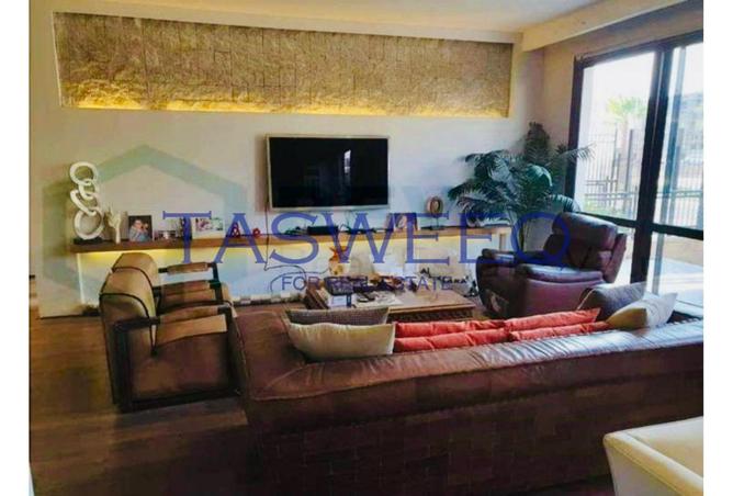 8048201 - Property Image 2