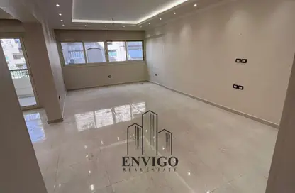 شقة - 3 غرف نوم - 2 حمامات للبيع في شارع توفيق احمد البكري - المنطقة السادسة - مدينة نصر - القاهرة