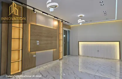 شقة - 3 غرف نوم - 1 حمام للبيع في البوابة الرابعة القديمة - حورس - حدائق الاهرام - الجيزة