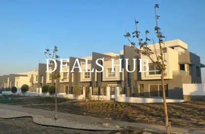 Townhouse - 3 Bedrooms - 3 Bathrooms for sale in Hyde Park - New Cairo City - Cairo