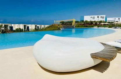 Chalet - 2 Bedrooms - 2 Bathrooms for sale in Direction White - Ras Al Hekma - North Coast
