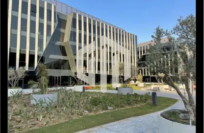 Office Space - Studio - 2 Bathrooms for rent in Eastown - 5th Settlement Compounds - The 5th Settlement - New Cairo City - Cairo