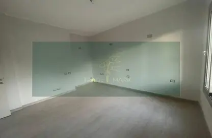 Apartment - 2 Bedrooms - 2 Bathrooms for sale in Palm Hills Village Gate - South Investors Area - New Cairo City - Cairo