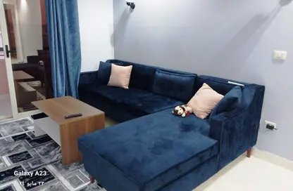 Apartment - 3 Bedrooms - 1 Bathroom for rent in Gardenia City Compound Nasr City - Zahraa Madinat Nasr - Nasr City - Cairo