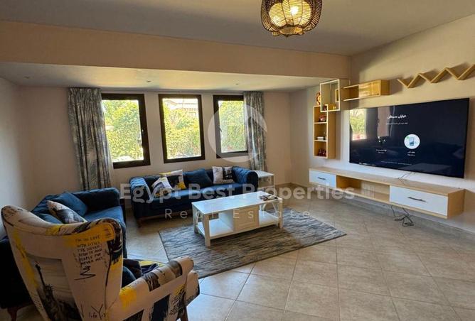 8070201 - Property Image 2