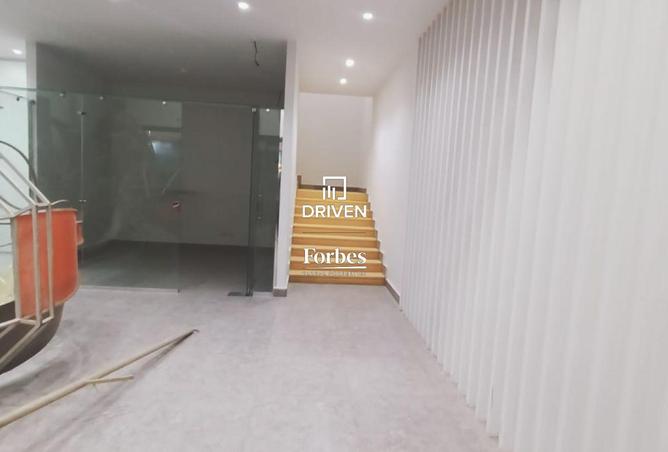8022342 - Property Image 3
