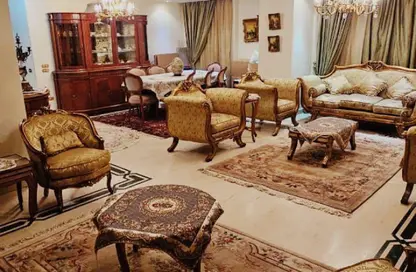 شقة - 4 غرف نوم - 1 حمام للايجار في شارع عبد المنعم اسماعيل - الماظة - مصر الجديدة - القاهرة