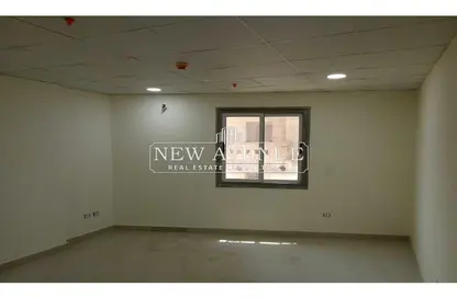 Office Space - Studio - 1 Bathroom for rent in Zahraa Al Maadi St. - Degla - Hay El Maadi - Cairo
