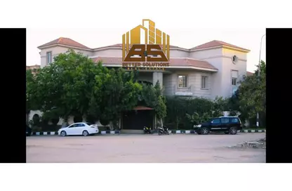 Villa - 7 Bedrooms - 5 Bathrooms for sale in Doctor Ali Hassan St. - 5th District - Obour City - Qalyubia