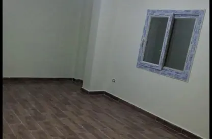 Apartment - 4 Bedrooms - 2 Bathrooms for rent in Mohamed Naguib Axis - Abou El Houl - New Cairo City - Cairo