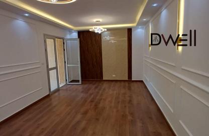 Apartment - 2 Bedrooms - 1 Bathroom for sale in Madinaty - Cairo
