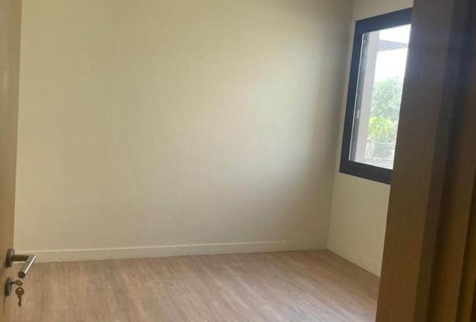 8244112 - Property Image 2